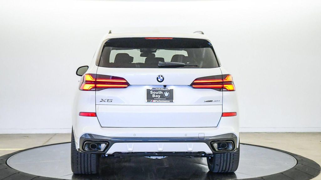 صورة مصغرة 3 لـ 2026 BMW X5 XDRIVE40I
