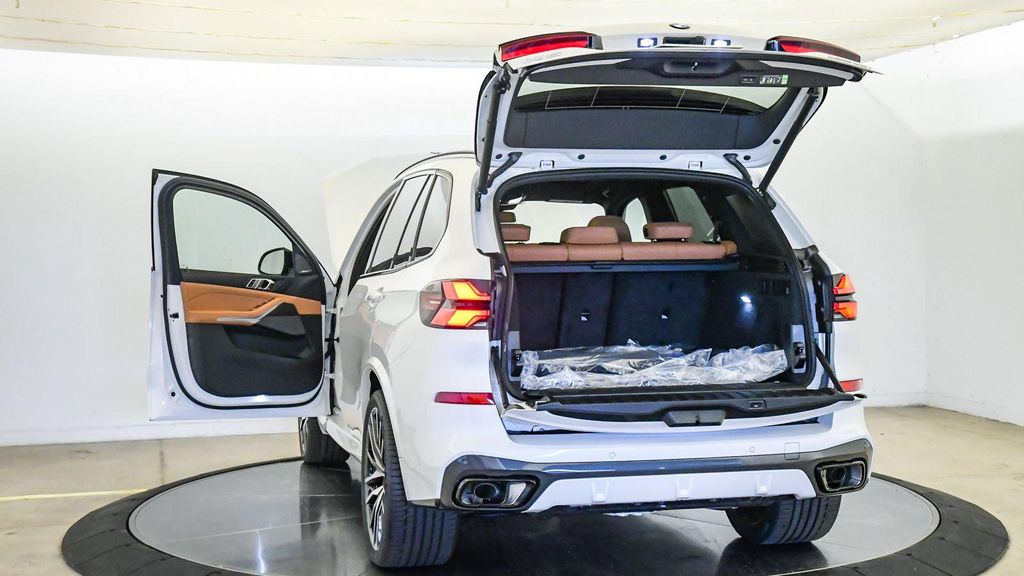 صورة مصغرة 13 لـ 2026 BMW X5 XDRIVE40I