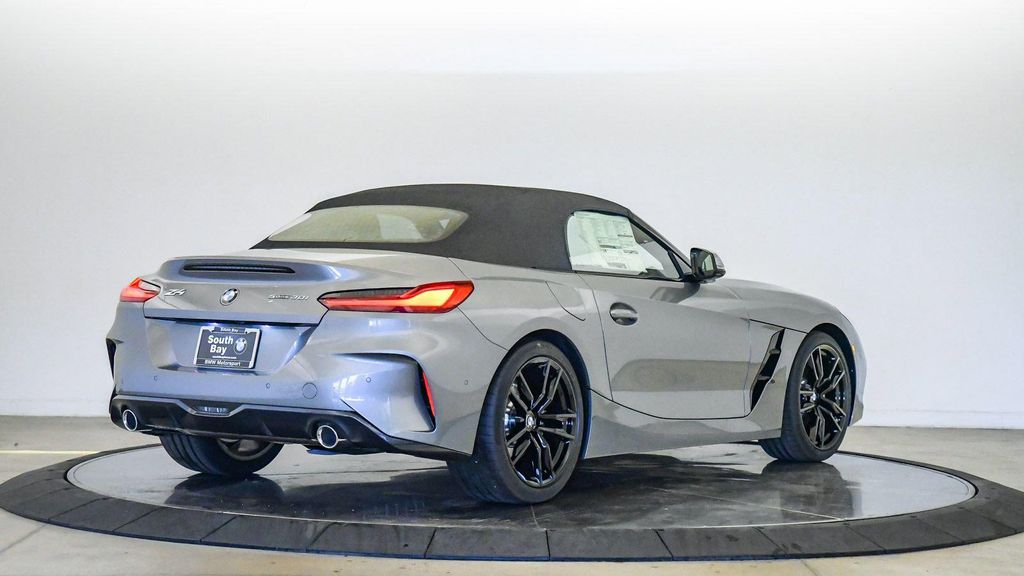 صورة 5 لـ 2026 BMW Z4 SDRIVE30I