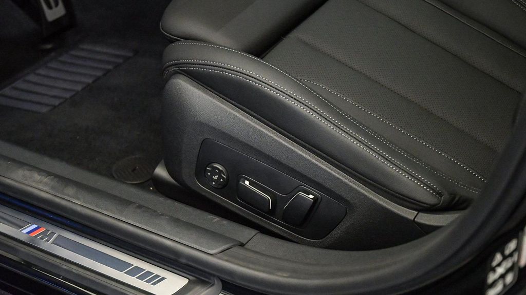 صورة مصغرة 31 لـ 2027 BMW M440 I XDRIVE