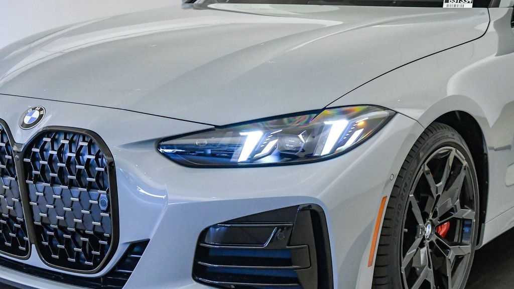 2026 BMW 430 I — миниатюра 9