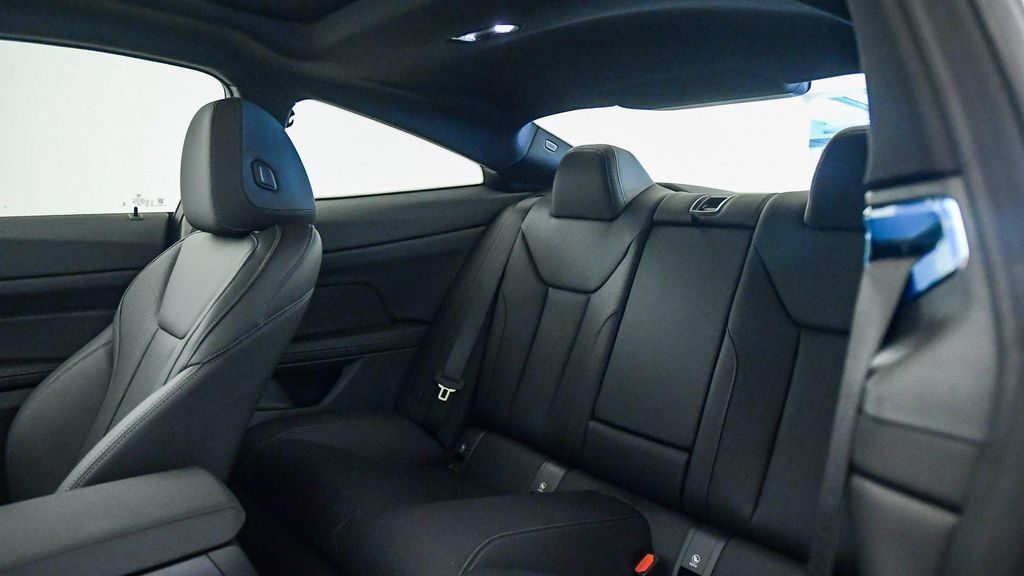 2026 BMW 430 I — миниатюра 18