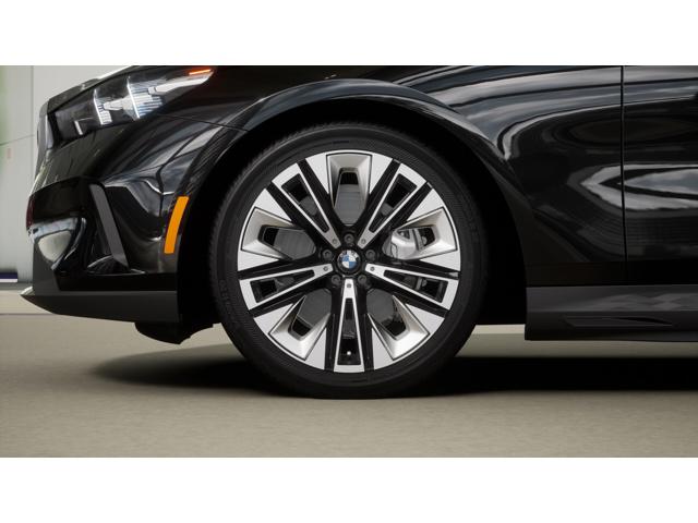 صورة 7 لـ 2027 BMW I5 EDRIVE40