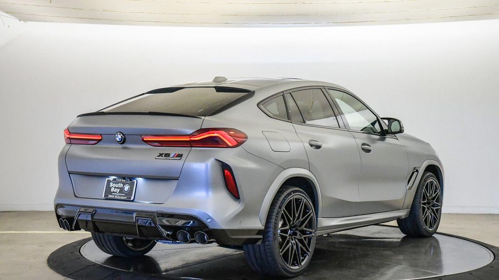 2027 BMW X6 M COMPETITION photo 4