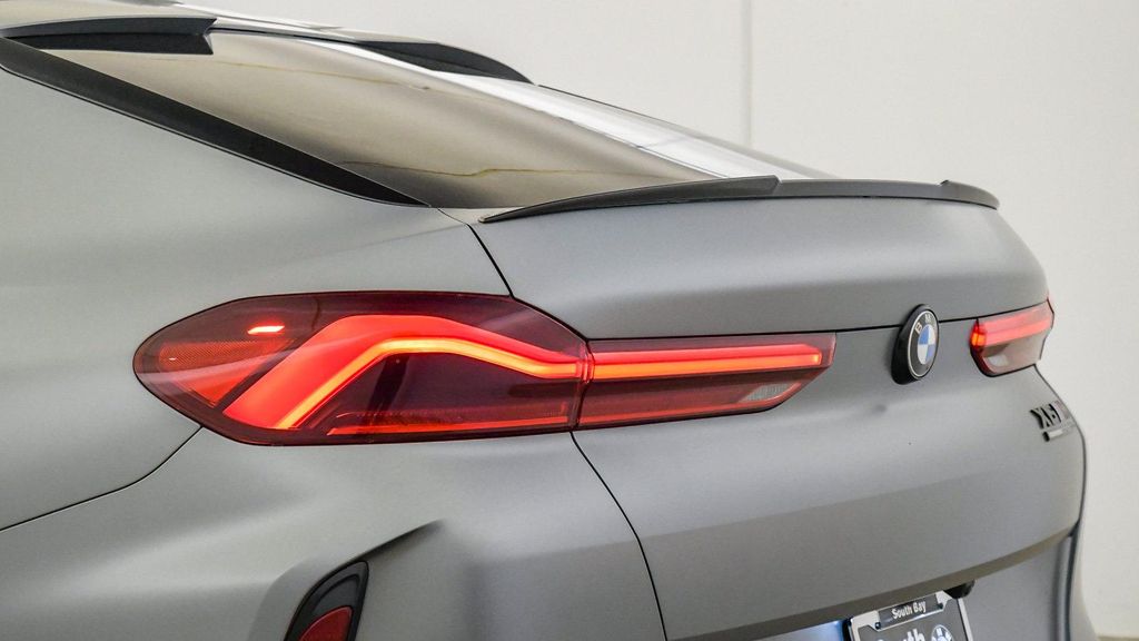 2027 BMW X6 M COMPETITION — миниатюра 14