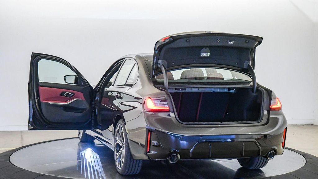 صورة مصغرة 25 لـ 2026 BMW 330 NA