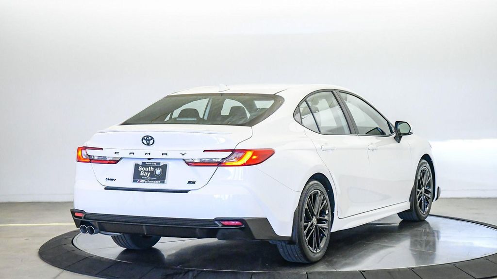 صورة 5 لـ 2025 Toyota CAMRY SE