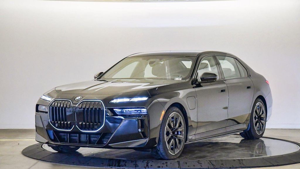 New 2026 BMW 750e i xDrive