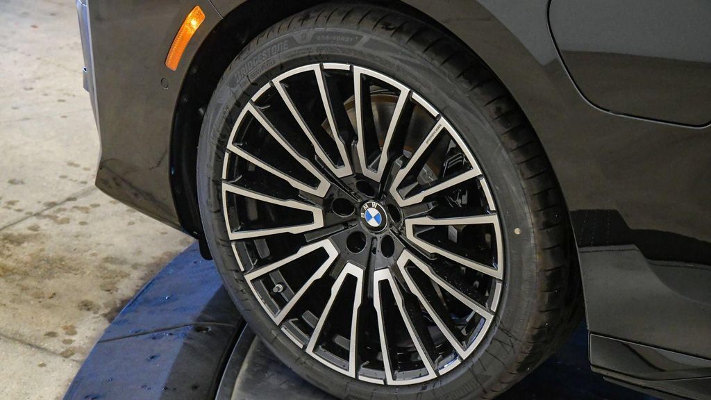 2026 BMW 750E I XDRIVE 照片 10