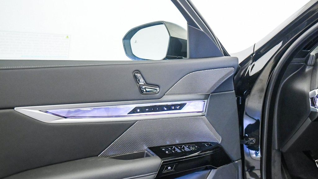2026 BMW 750E I XDRIVE — миниатюра 30