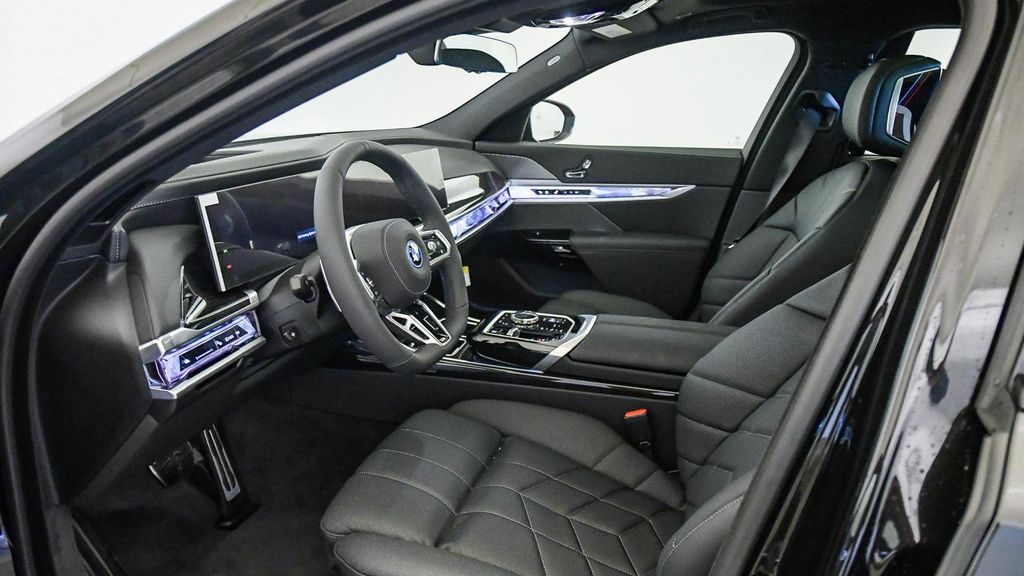 2026 BMW 750E I XDRIVE — миниатюра 22