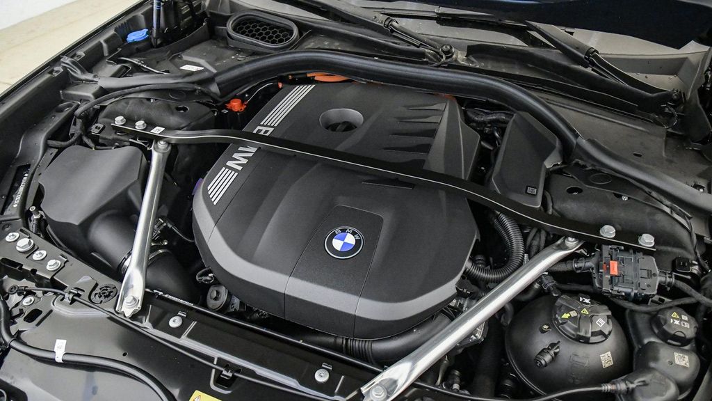 2026 BMW 750E I XDRIVE — миниатюра 32