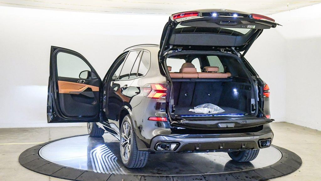 2026 BMW X5 PHEV XDRIVE50E thumbnail 26