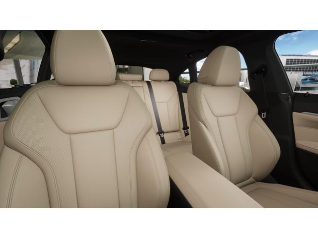 صورة مصغرة 11 لـ 2026 BMW I4 GRAN COUPE EDRIVE40