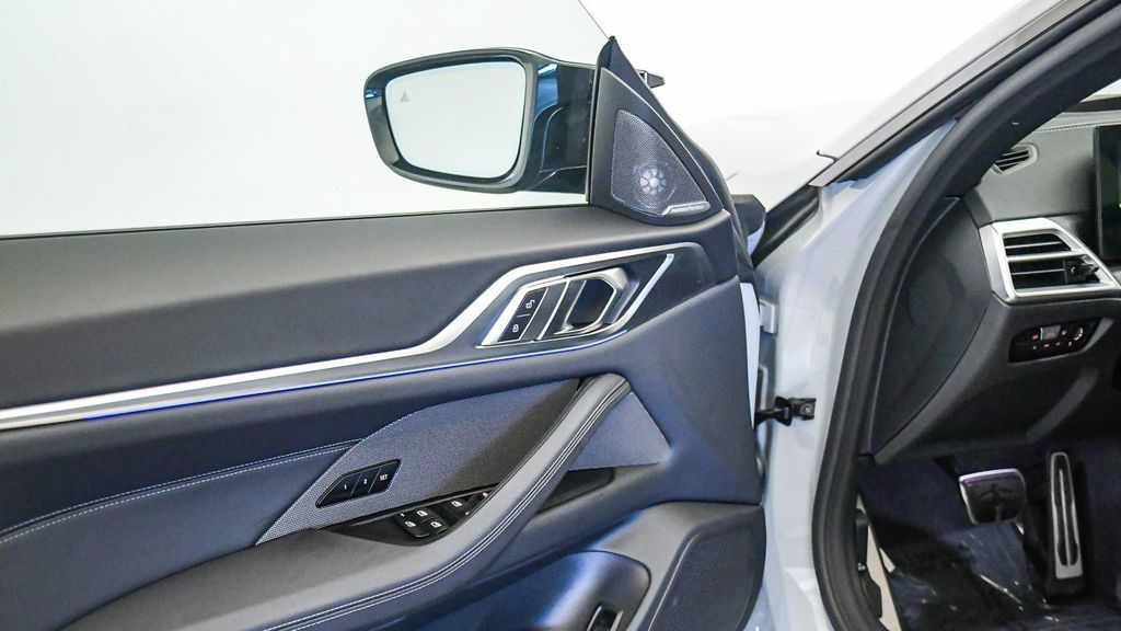 2025 BMW I4 GRAN COUPE M50 缩略图 33