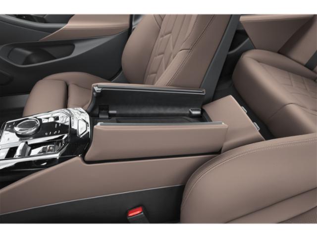 2027 BMW 550E 550E XDRIVE thumbnail 13