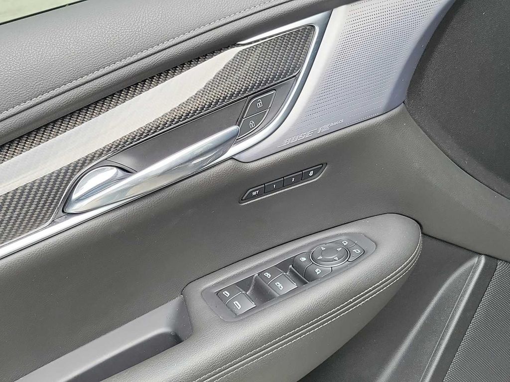 2024 Cadillac XT6 SPORT AWD thumbnail 22