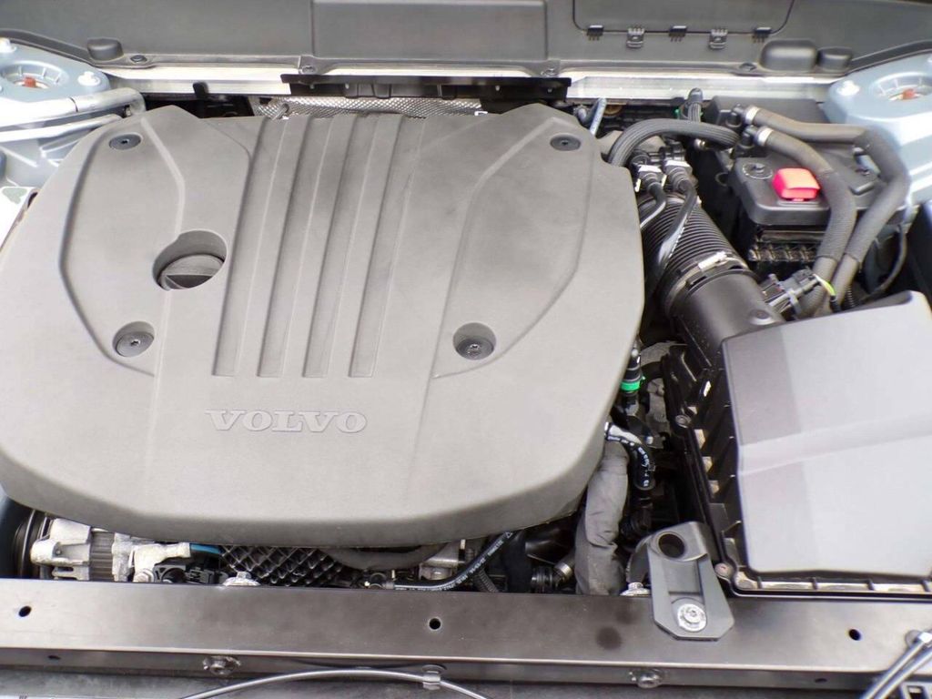 2023 Volvo XC60 B5 CORE — миниатюра 21