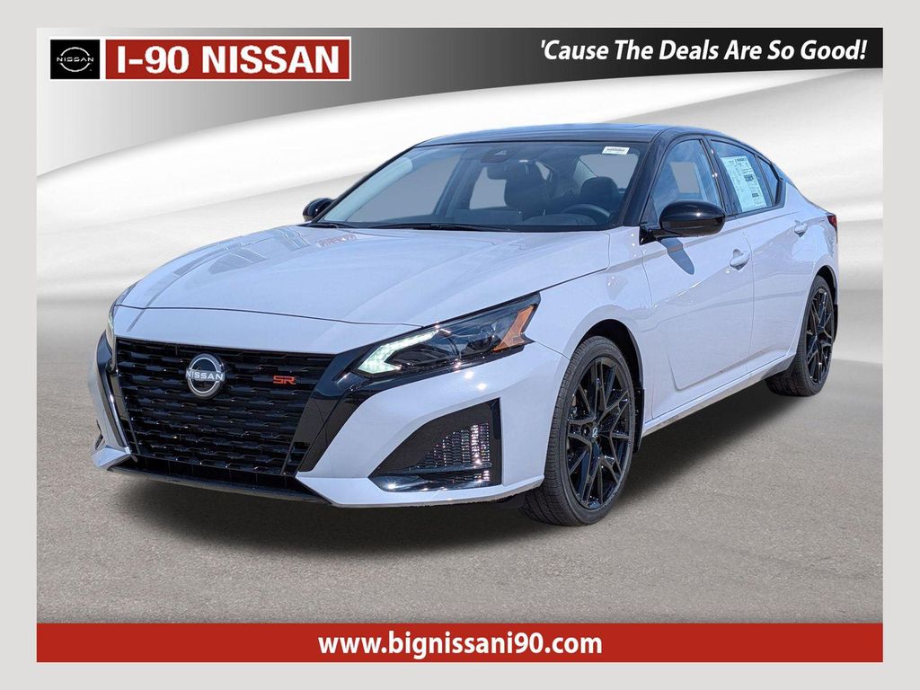 New 2026 Nissan Altima SR FWD