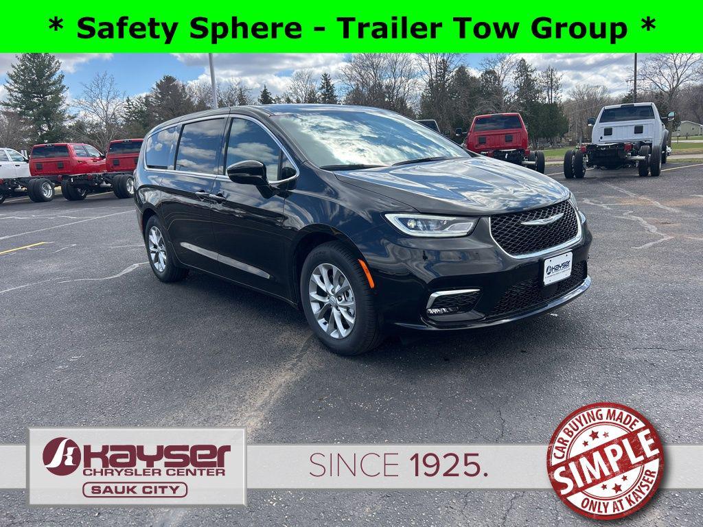 New 2026 Chrysler Pacifica Limited