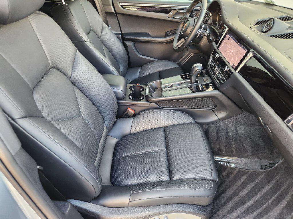 صورة مصغرة 14 لـ 2023 Porsche MACAN T
