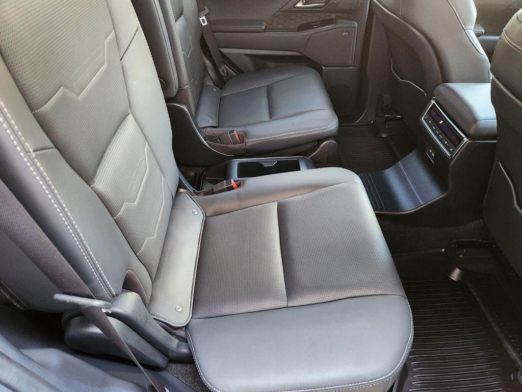 صورة مصغرة 31 لـ 2025 Lexus GX 550 LUXURY+