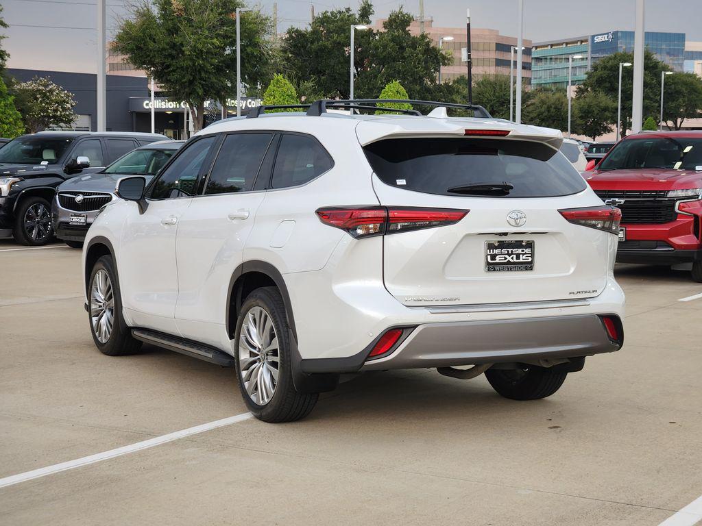 صورة مصغرة 5 لـ 2023 Toyota HIGHLANDER PLATINUM