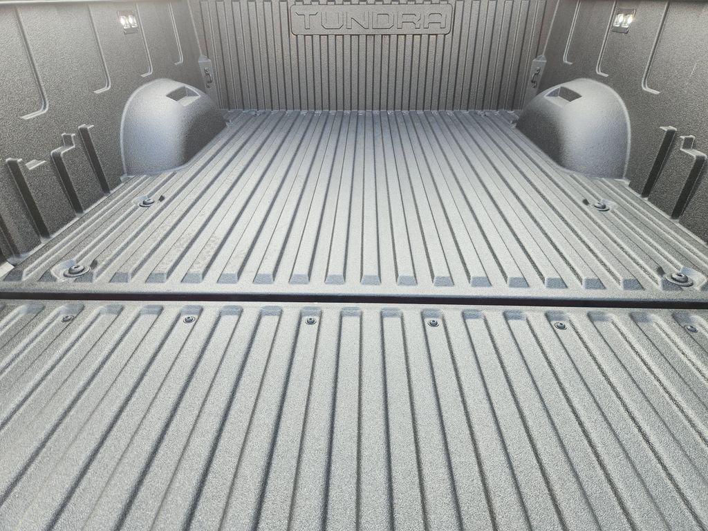 2025 Toyota TUNDRA SR5 缩略图 32