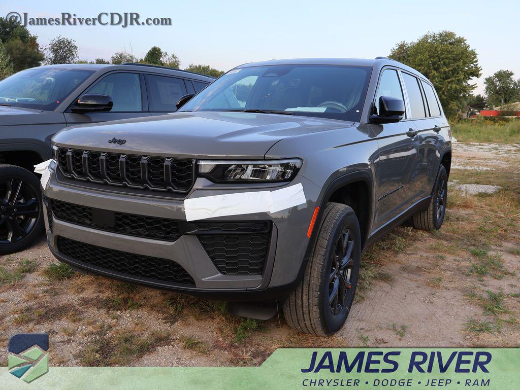 New 2027 Jeep Grand Cherokee L Laredo