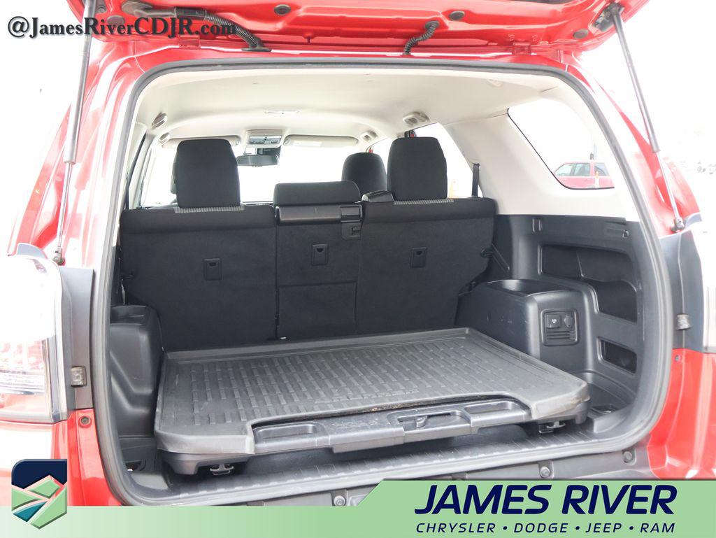 صورة مصغرة 15 لـ 2023 Toyota 4RUNNER SR5