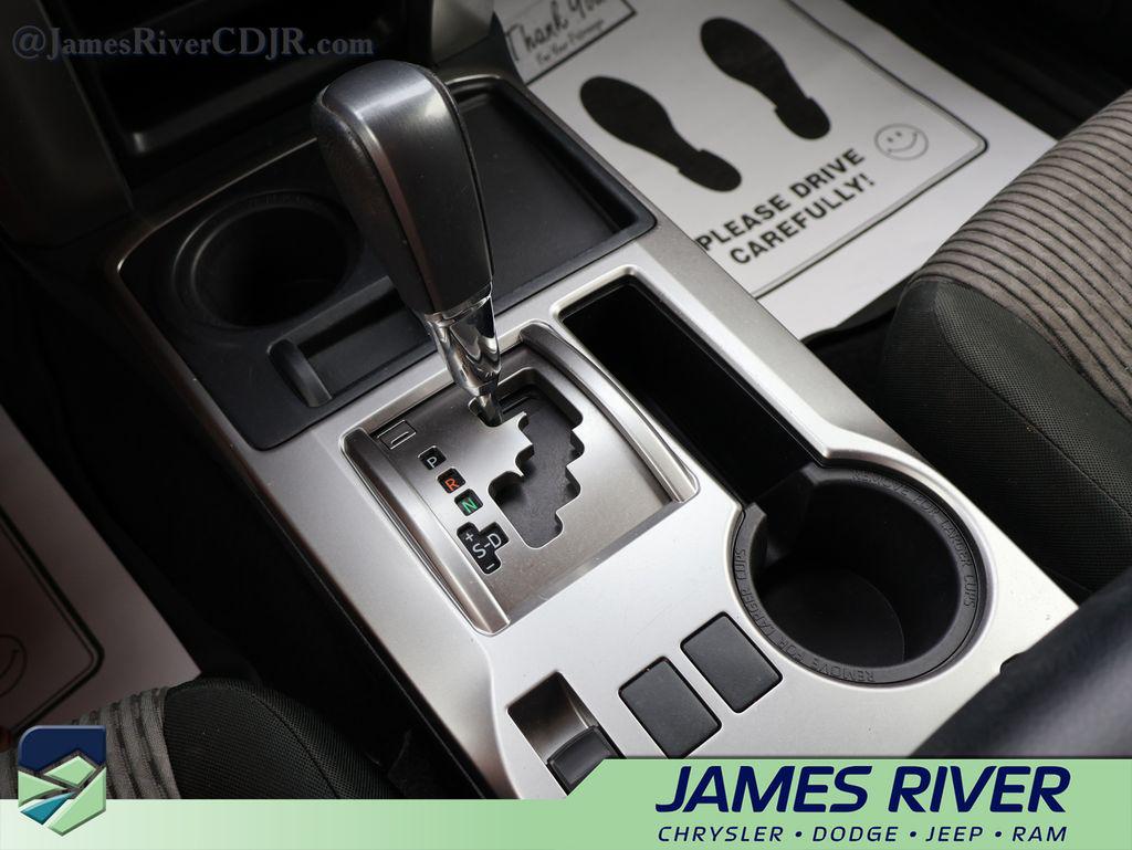 صورة مصغرة 36 لـ 2023 Toyota 4RUNNER SR5