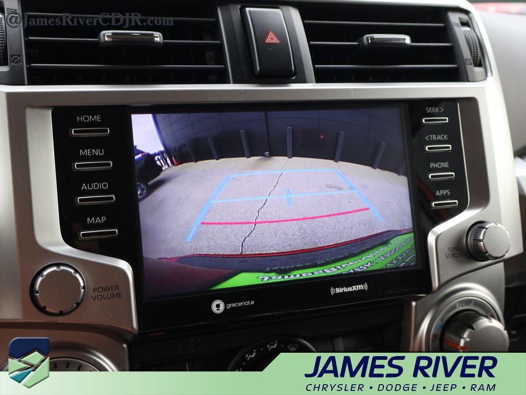 صورة مصغرة 33 لـ 2023 Toyota 4RUNNER SR5