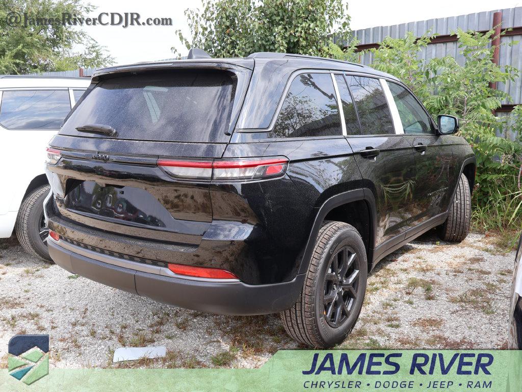 New 2027 Jeep Grand Cherokee Altitude