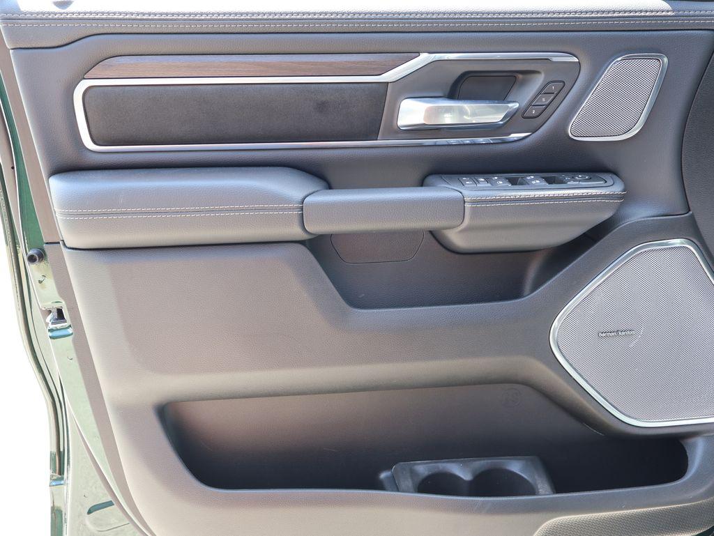 2026 RAM 1500 LARAMIE thumbnail 19