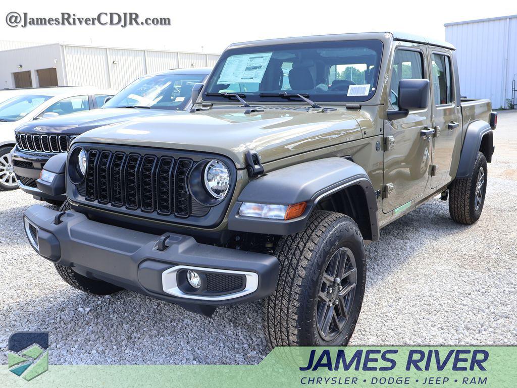 New 2026 Jeep Gladiator Sport