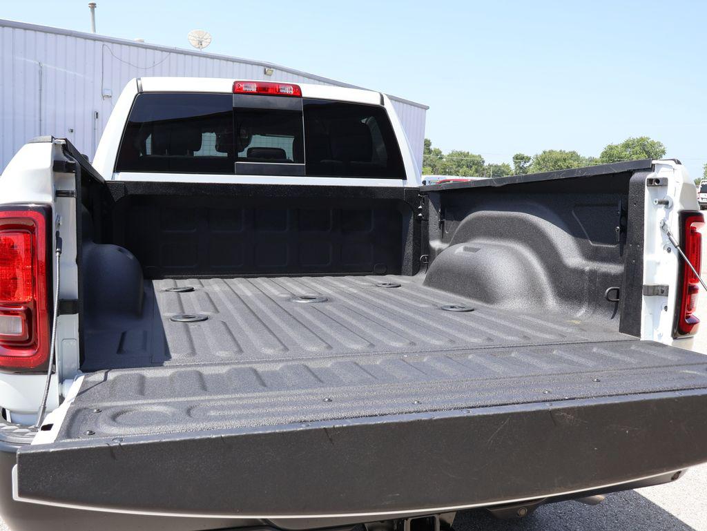 صورة مصغرة 15 لـ 2026 RAM 2500 TRADESMAN CREW CAB 4X4 6'4' BOX