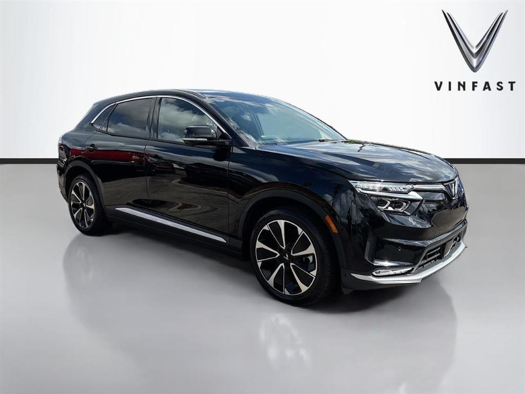 New 2025 VinFast VF 8 Plus
