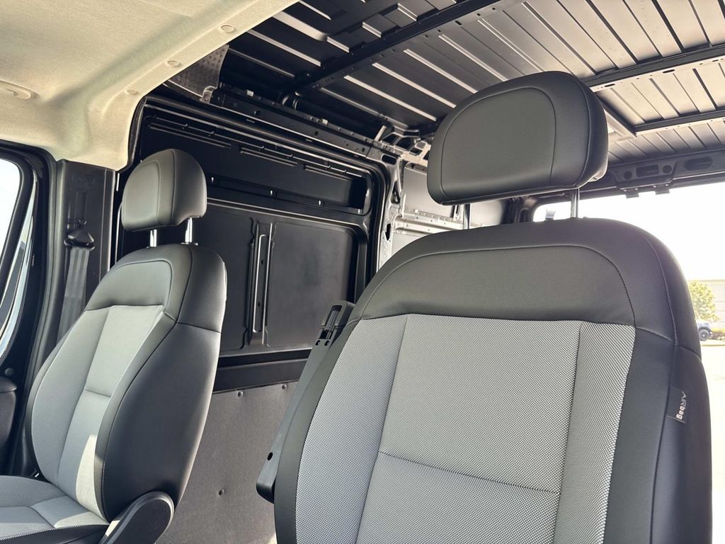 2026 RAM PROMASTER 1500 BASE — миниатюра 25
