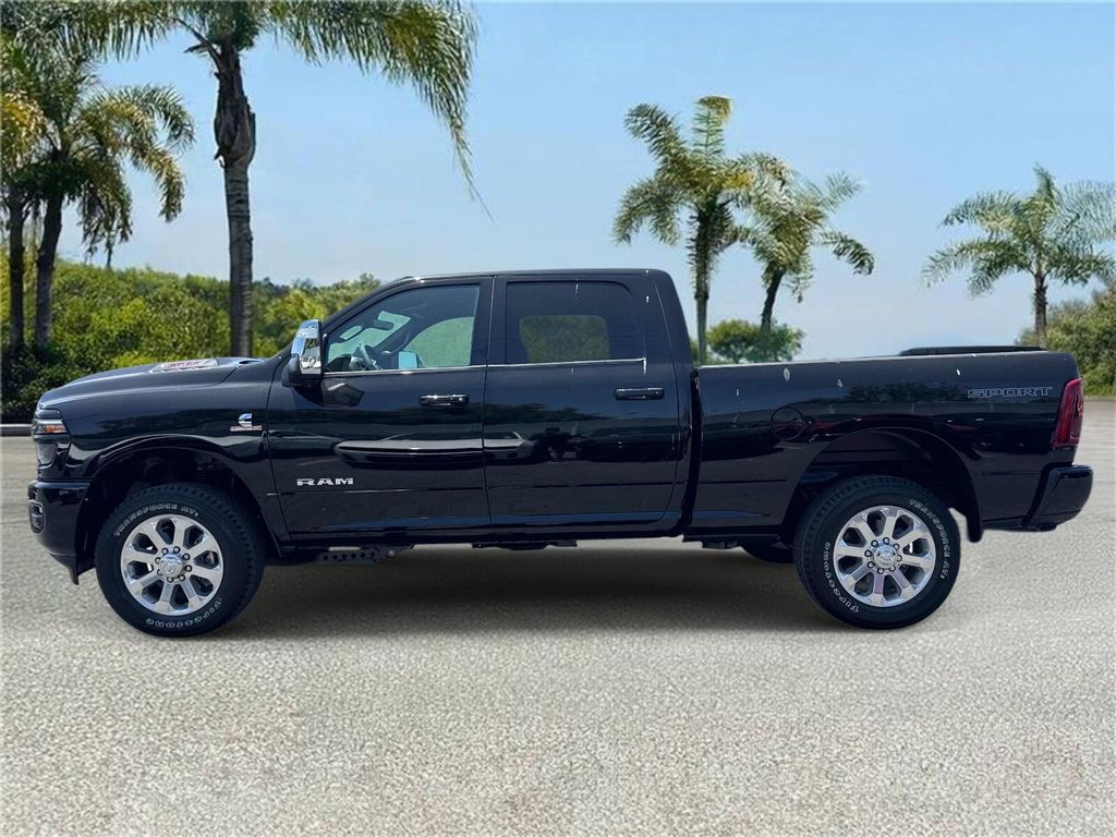 صورة 2 لـ 2026 RAM 2500 LARAMIE CREW CAB 4X4 6'4' BOX