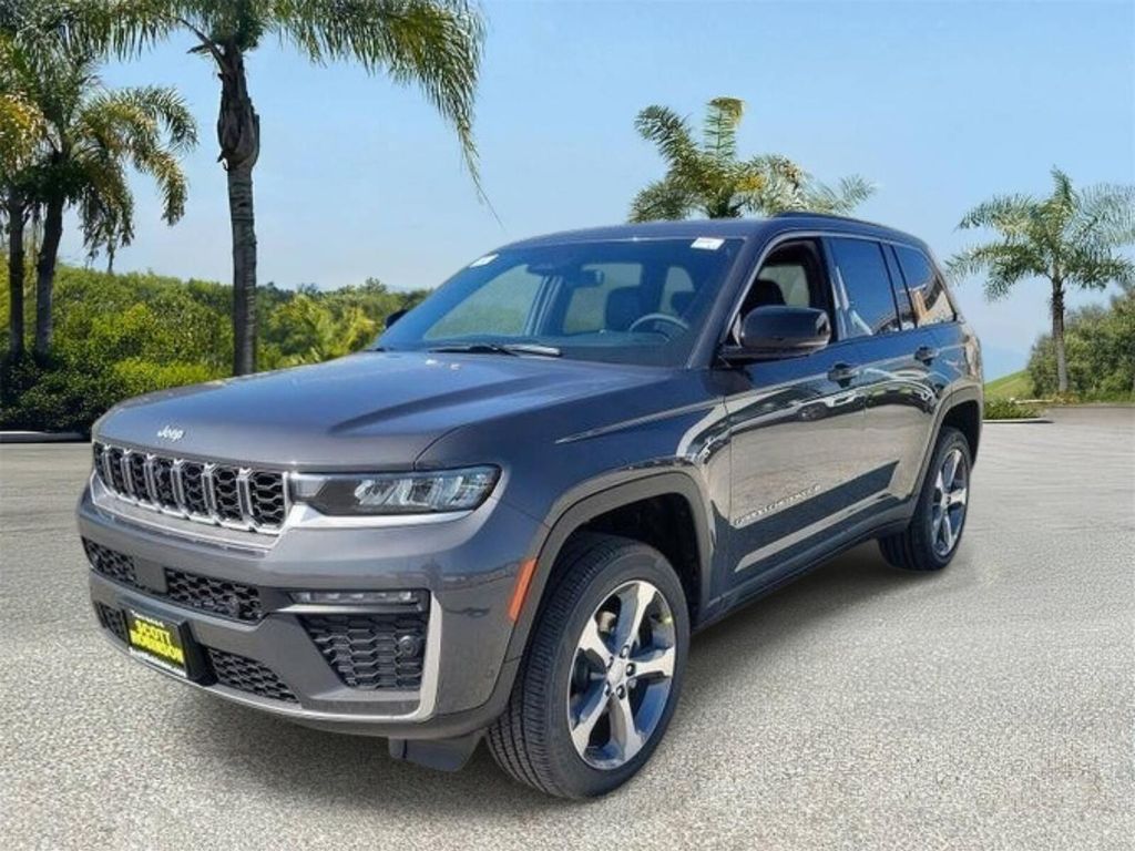 New 2026 Jeep Grand Cherokee Limited