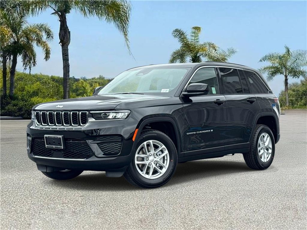 New 2026 Jeep Grand Cherokee Laredo