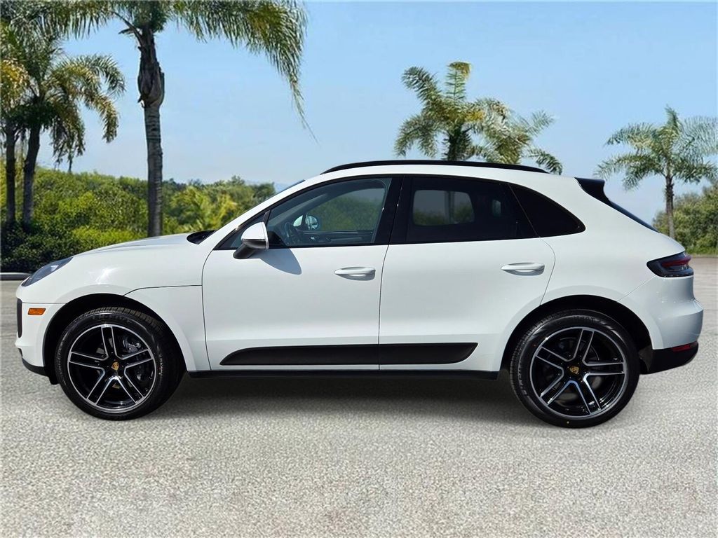 صورة مصغرة 2 لـ 2021 Porsche MACAN