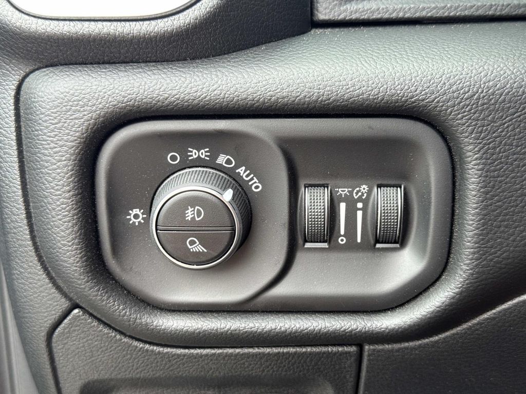 2026 RAM 1500 LARAMIE — миниатюра 16