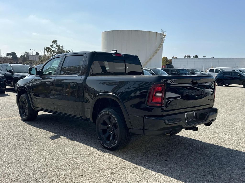 2026 RAM 1500 BIG HORN/LONE STAR — фото 4