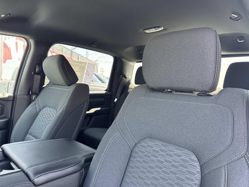 2026 RAM 1500 TRADESMAN 缩略图 23