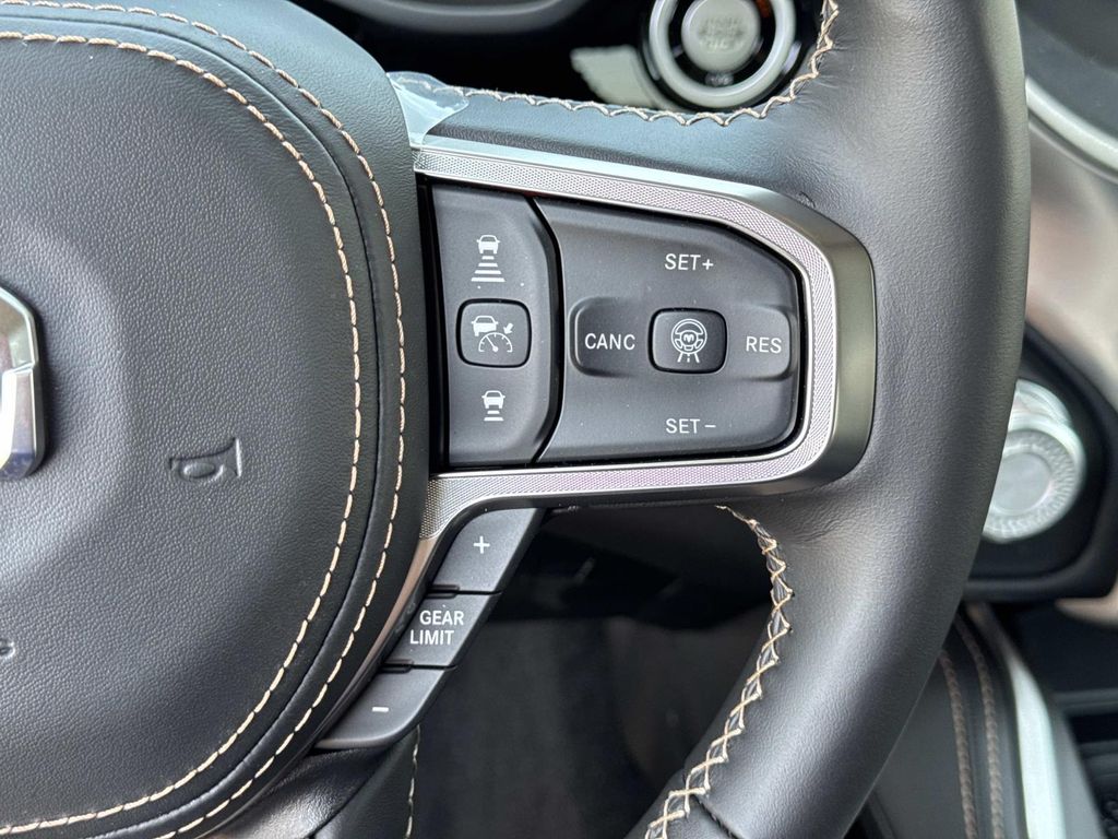 2026 RAM 1500 ST 照片 9