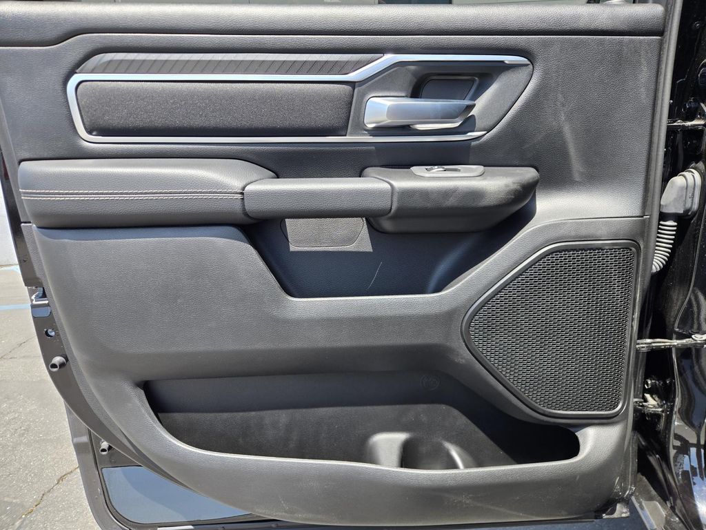 2026 RAM 1500 BIG HORN/LONE STAR — миниатюра 25