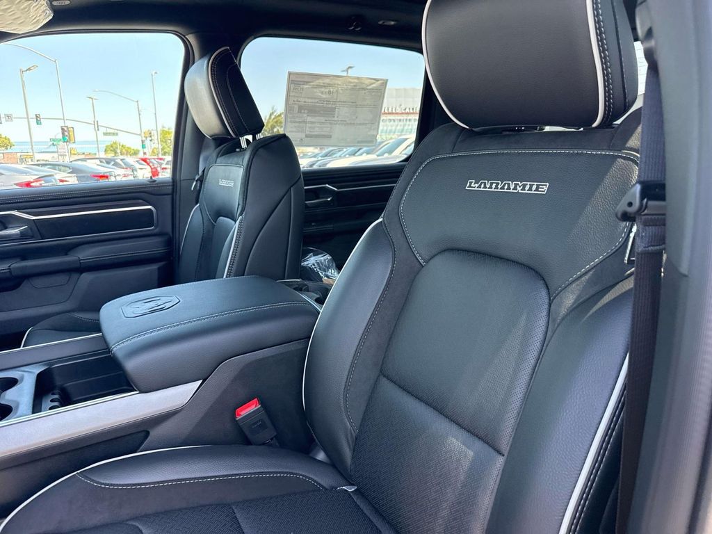 2026 RAM 1500 LARAMIE 缩略图 26