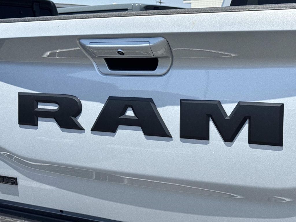 2026 RAM 3500 LARAMIE CREW CAB 4X4 6'4' BOX thumbnail 30