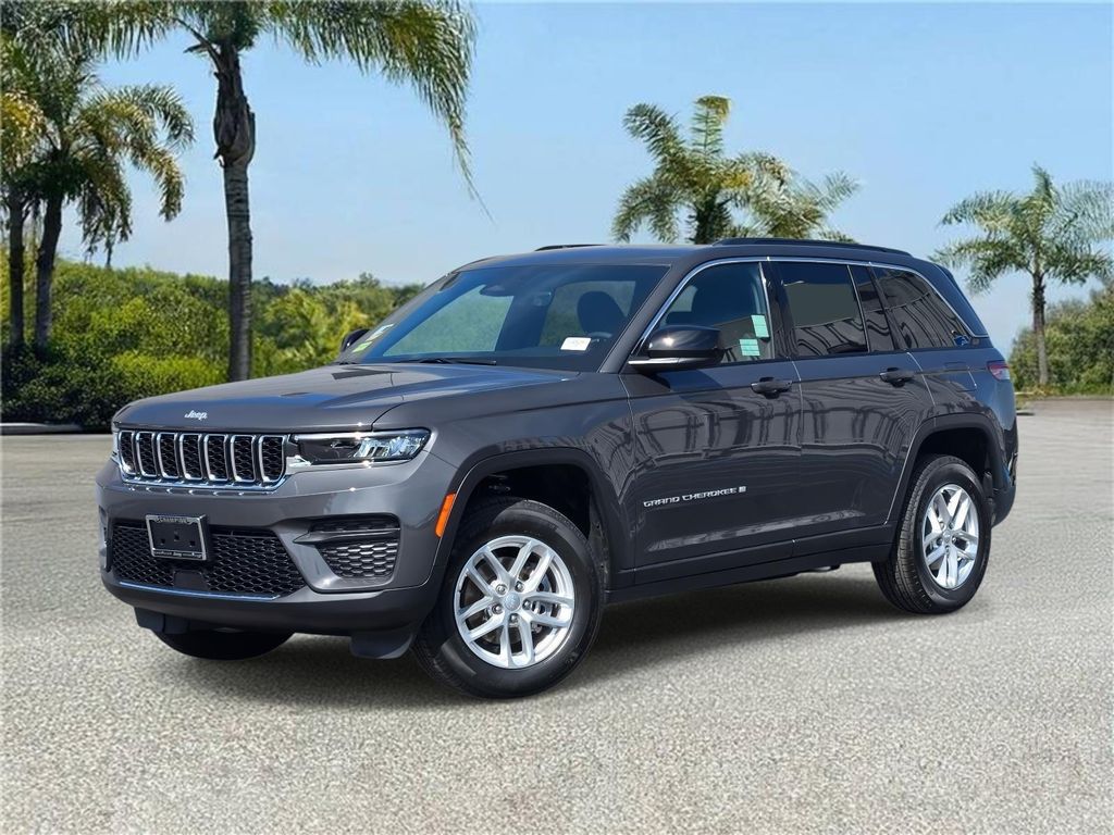 New 2026 Jeep Grand Cherokee Laredo